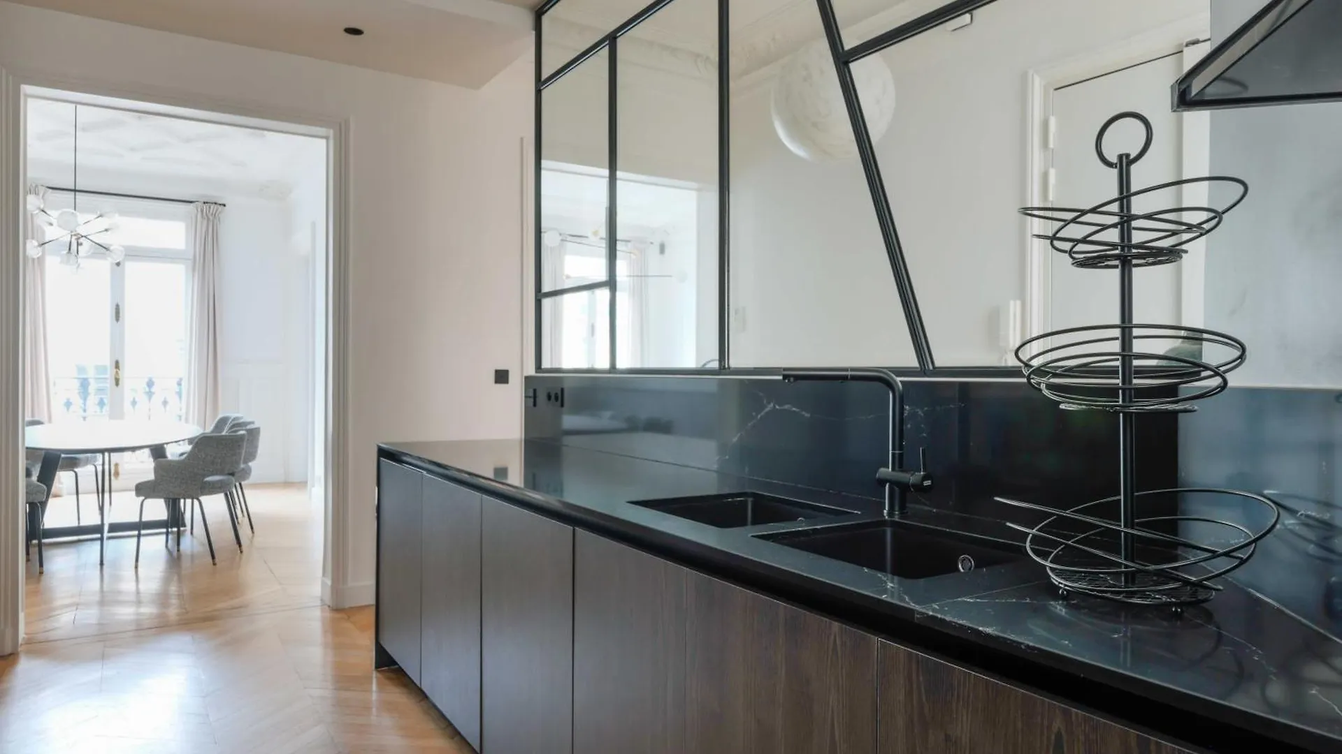 Elegant Apartment - 2Br-4P - Arc De Triomphe Parigi Francia